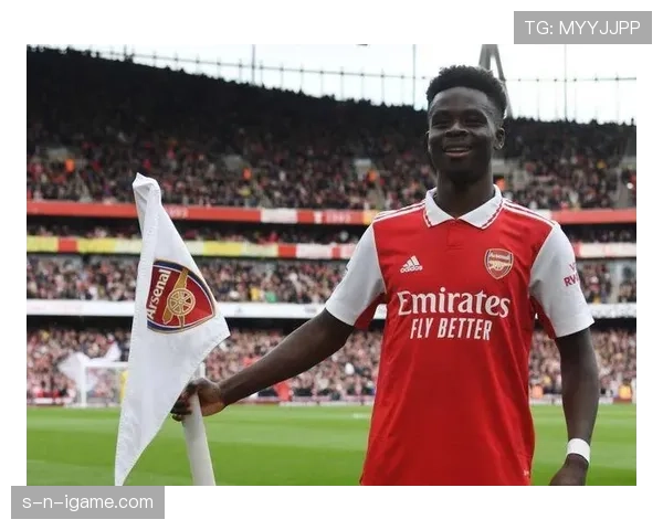 阿森纳中场力挺萨卡,状态火热引球迷期待 阿森纳中场力挺萨卡,状态火热引球迷期待