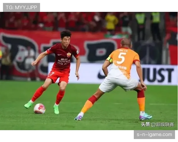 中超焦点战：争冠关键对决，强强对话引爆赛场