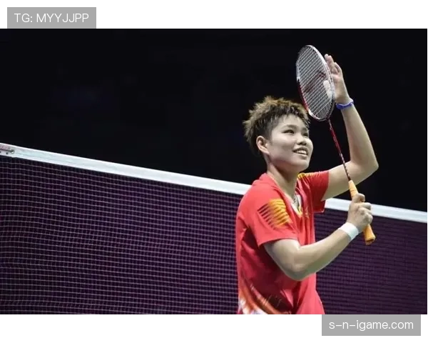 黄东萍训练间隙偷偷带娃，这生活反差也太大了吧！